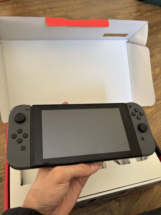 Nintendo switch в идеальном состоянии