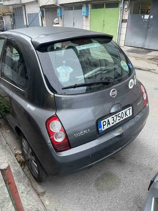 Nissan Micra 1.2 с десен волан