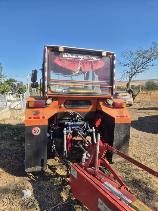 Vând tractor U650