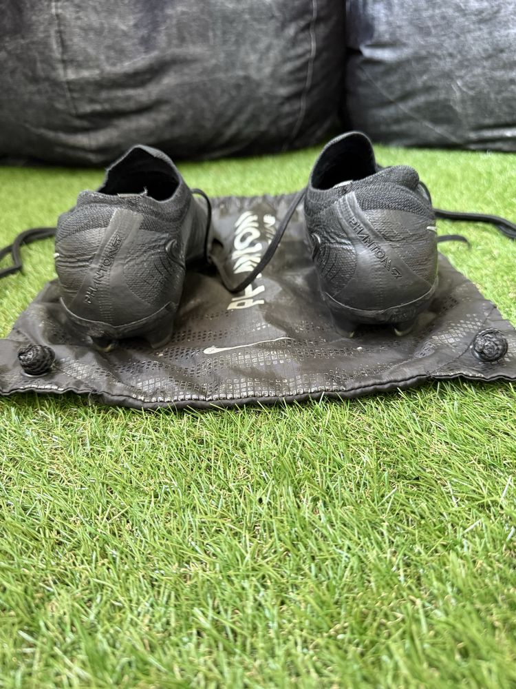 Футболни обувки Nike PHANTOM LUNA II ELITE FG