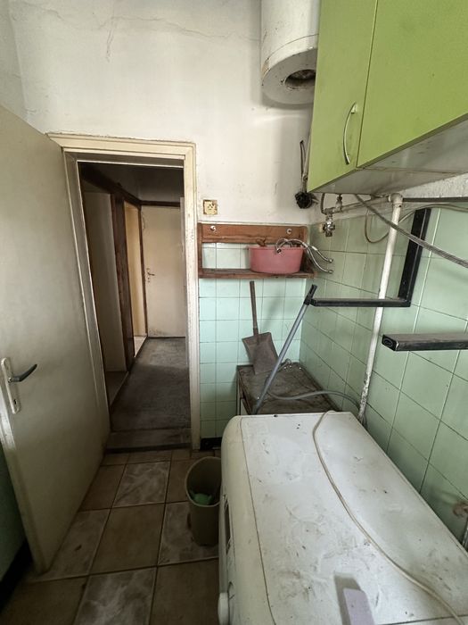 Самостоятелен етаж от двуетажна къща ,Център Добрич