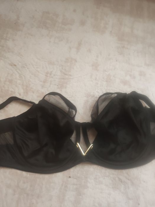 Сутиен Gorsenia за голям бюст