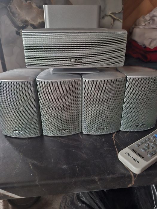 Boxe 5+1  Hiteker  in condiții foarte bune