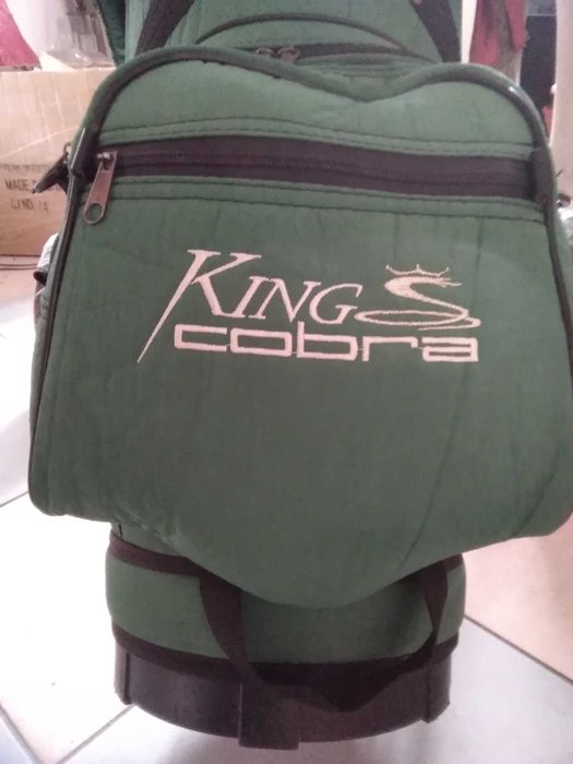 Sac golf Kings Cobra cu roti,7 crose si mingi