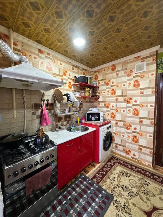 3-xonali katta xonadon sotiladi.