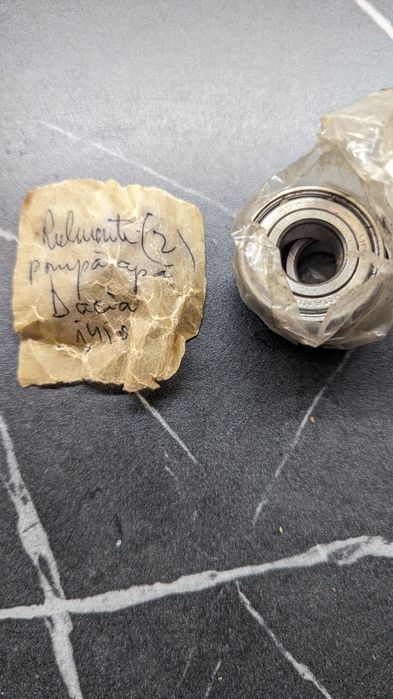 Set nou rulmenți pompă apă Dacia 1410