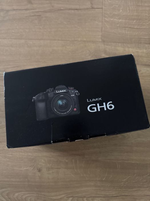 Panasonic Lumix DC-GH6M Kit cu Obiectiv 12-60mm F/3.5-5.6 Sigilat