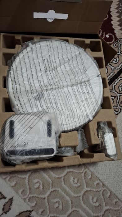 Робот-пылесос моющий