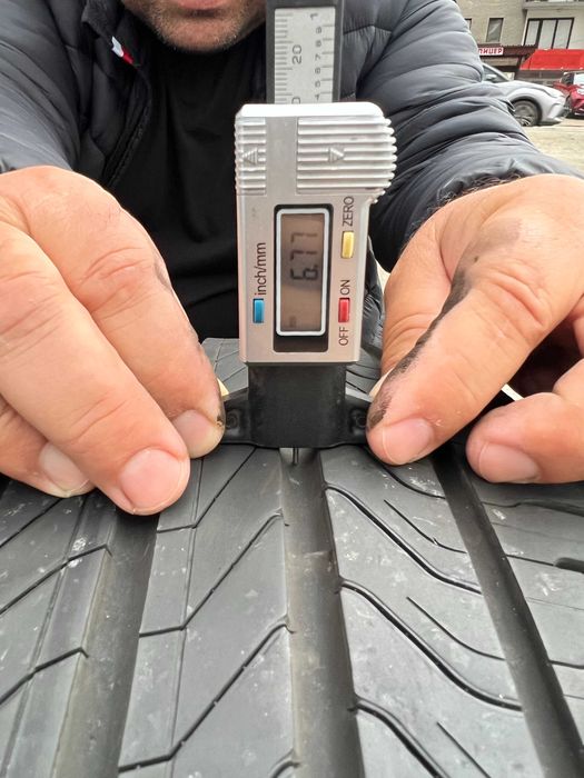 Продавам 4бр. летни гуми Continental UltraContact 225/40/18 XL DOT4623