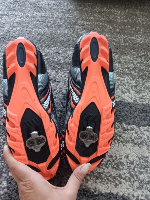 Мъжки вело обувки