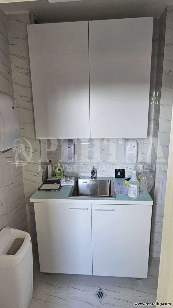 Дава се под наем Офис в Пловдив, Център - 34 кв.м за 509.49 € - Снимка #4