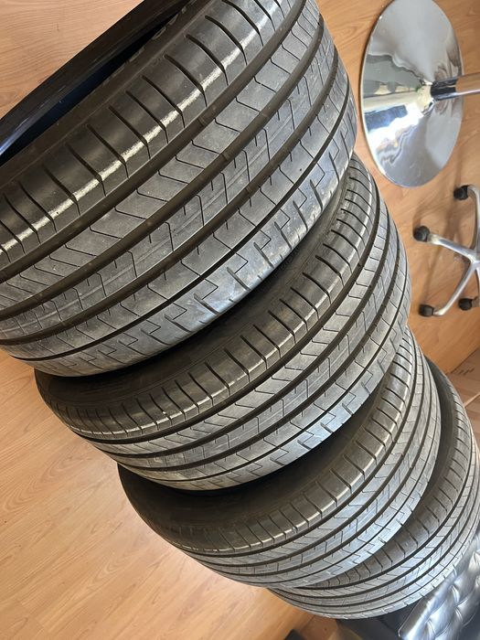 Anvelope Porsche Cayenne NOI P ZERO N0 2025; 315 35 21 & 285 40 21