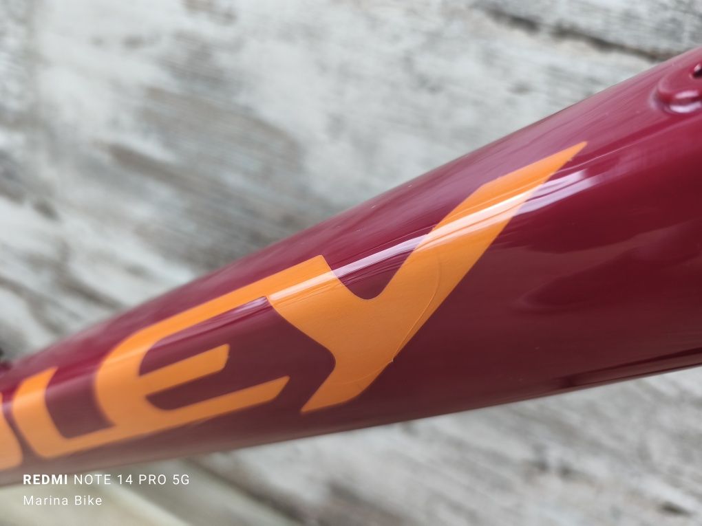 НОВА алуминиева шосейна рамка Ridley Fenix SLA Disc с дефект на боята