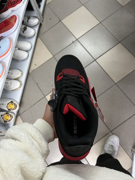 Jordan 4 Retro Red-Black