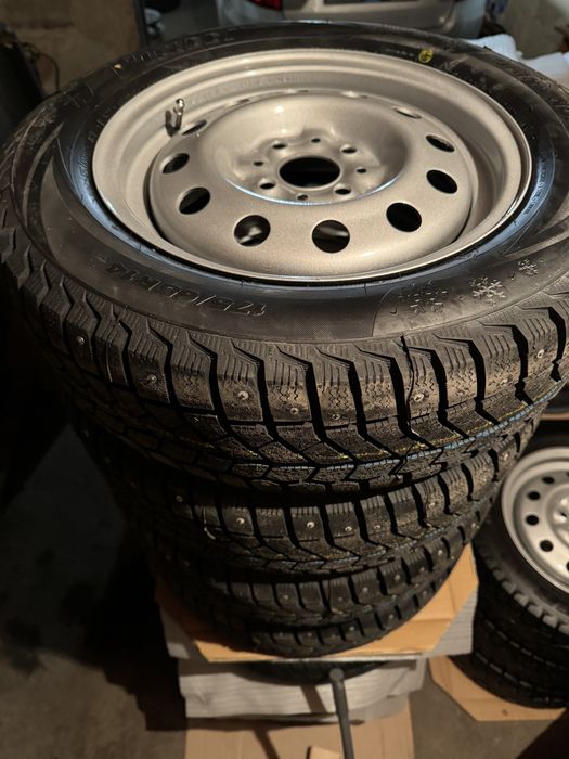Новые колеса на Ваз 185/65 R14 резина Viatti