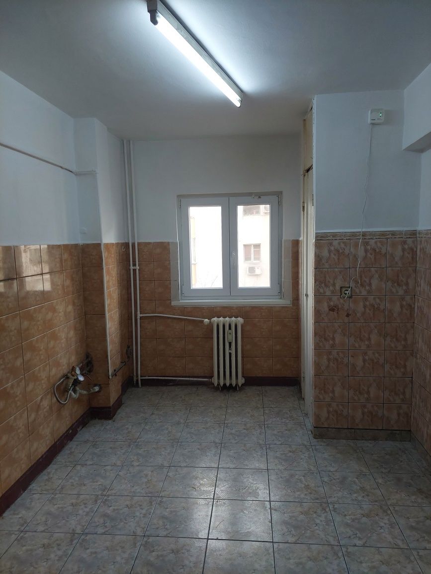 Apartament 3 camere 2 bai Republicii Pta Mihai viteazu