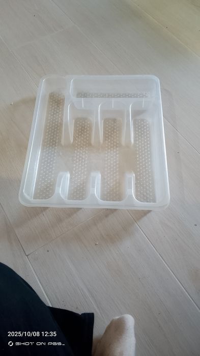 Қошиқ соладиган идиш текин