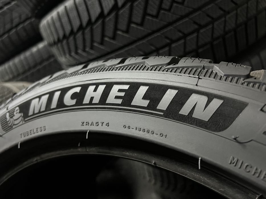 като Нови 265/40/20 и 295/35/20 MICHELIN