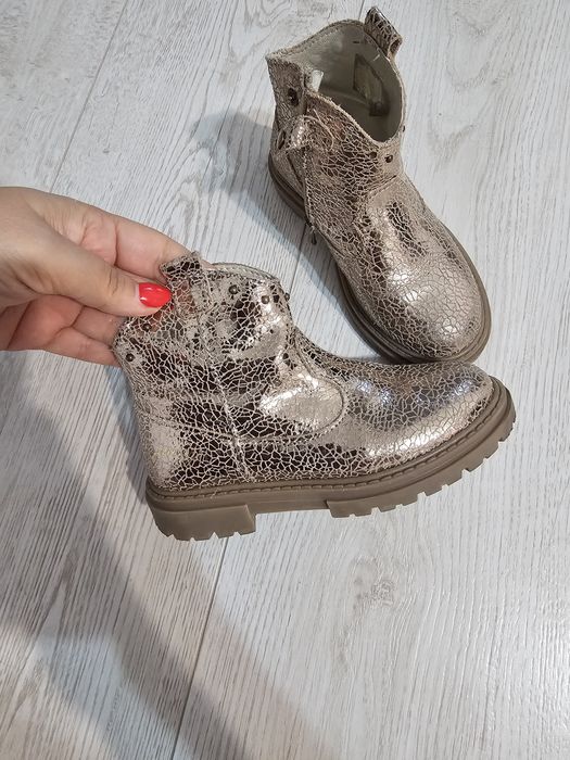 Marimea 26, piele interior exterior, geox si crocs