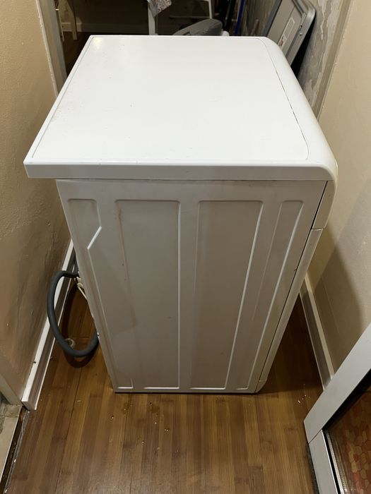 Работеща пералня hotpoint ariston 6kg