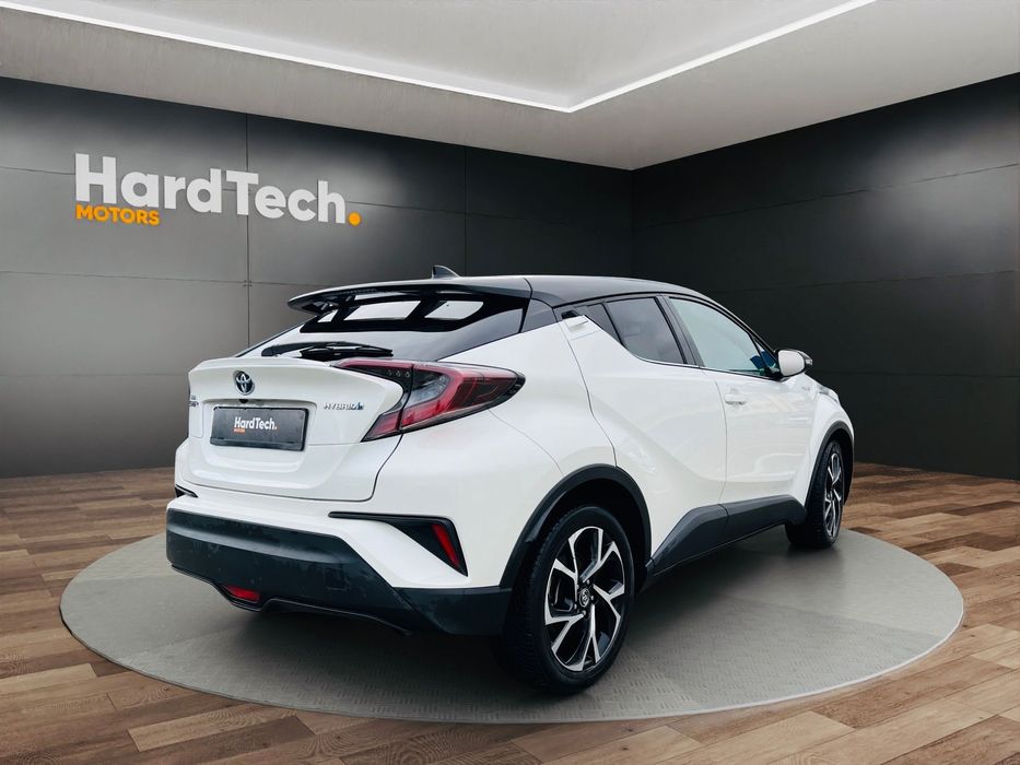 Toyota C-HR TOYOTA C-HR 1.8 Hybrid FWD e-CVT - 122CP Echipare Style Bi-Tone