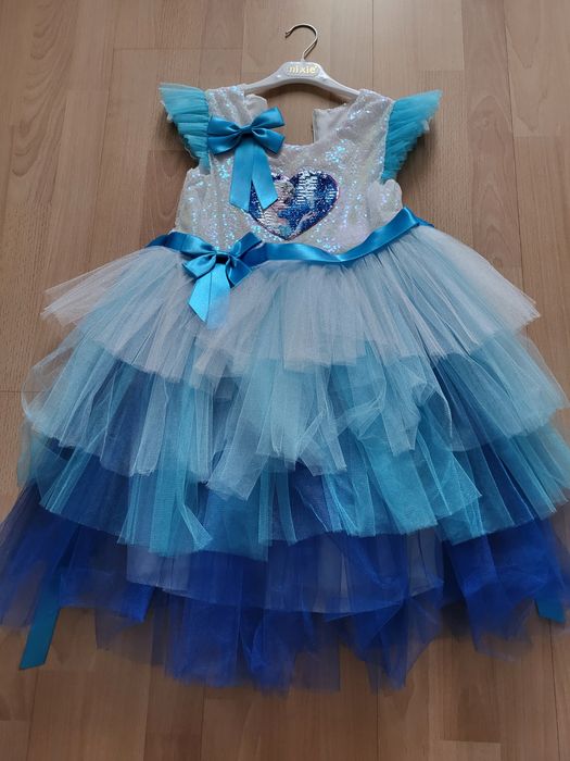 Vând rochie Elsa nouă