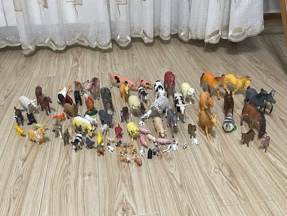 Figurine animale salbatice si domestice din plastic