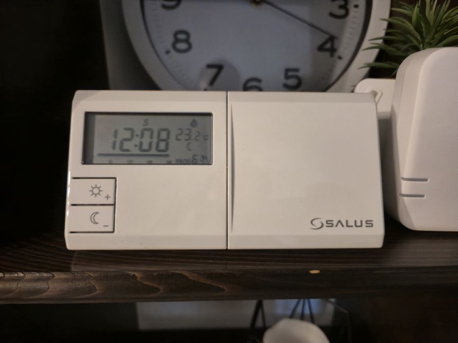 Termostat SALUS 091