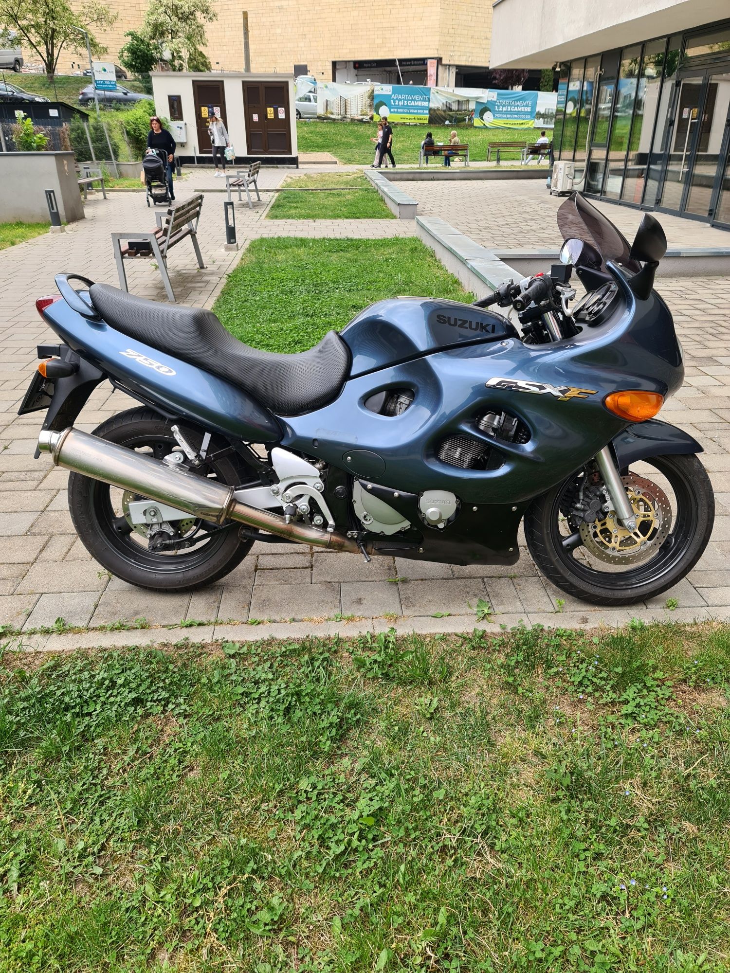 Suzuki gsx750f gsxf katana 2001 92cp primul proprietar si pentru A2