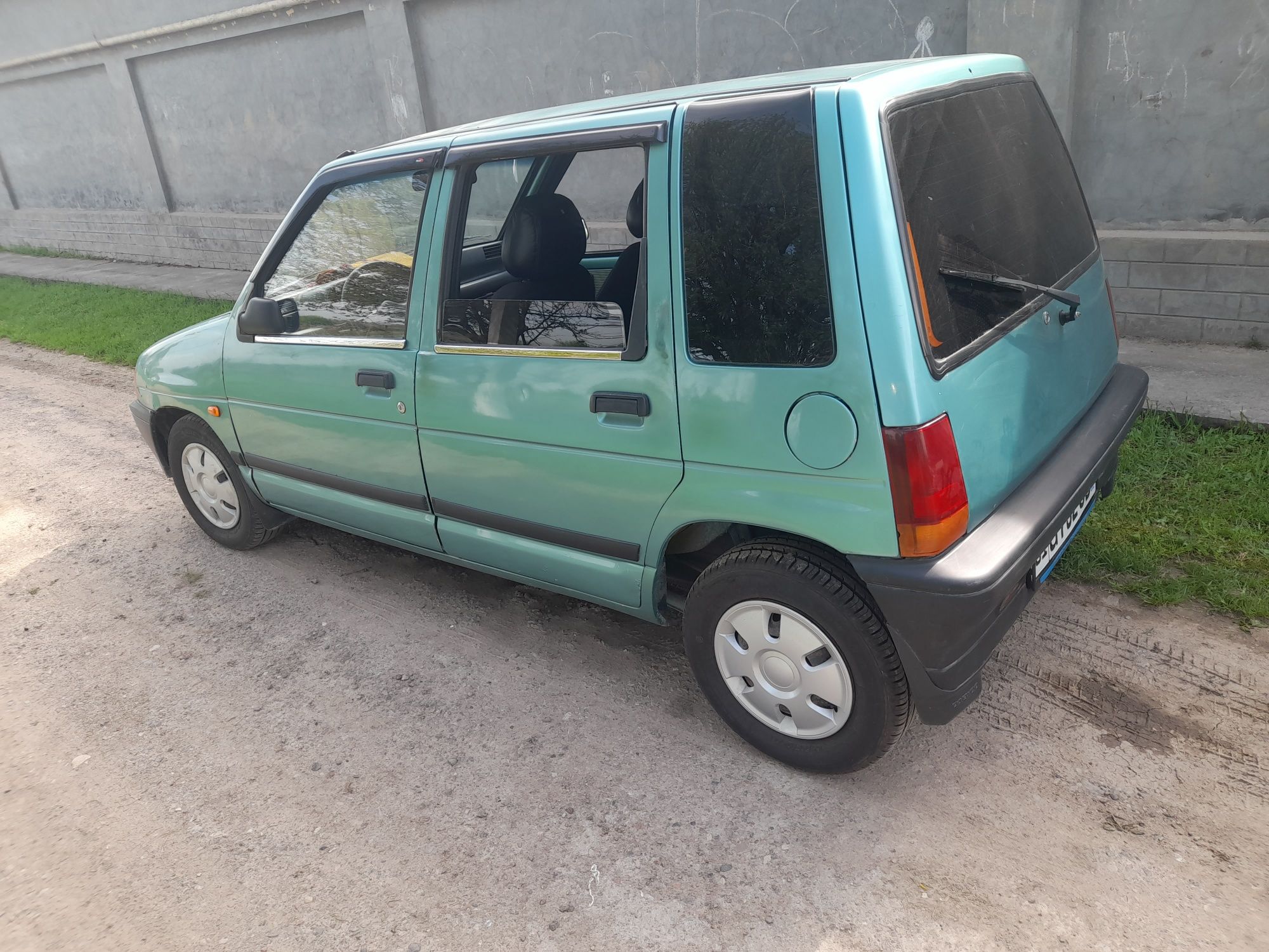 Tico aftomobil 200