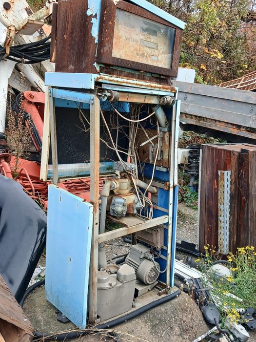 Колона  за   бензиностанция