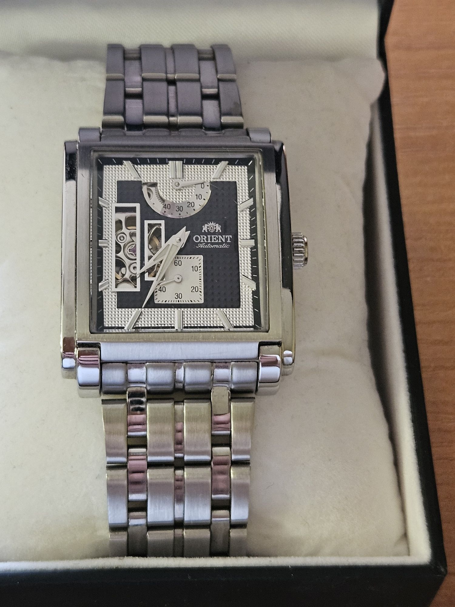 2бр мъжки часовници DIESEL i ORIENT avtomatic