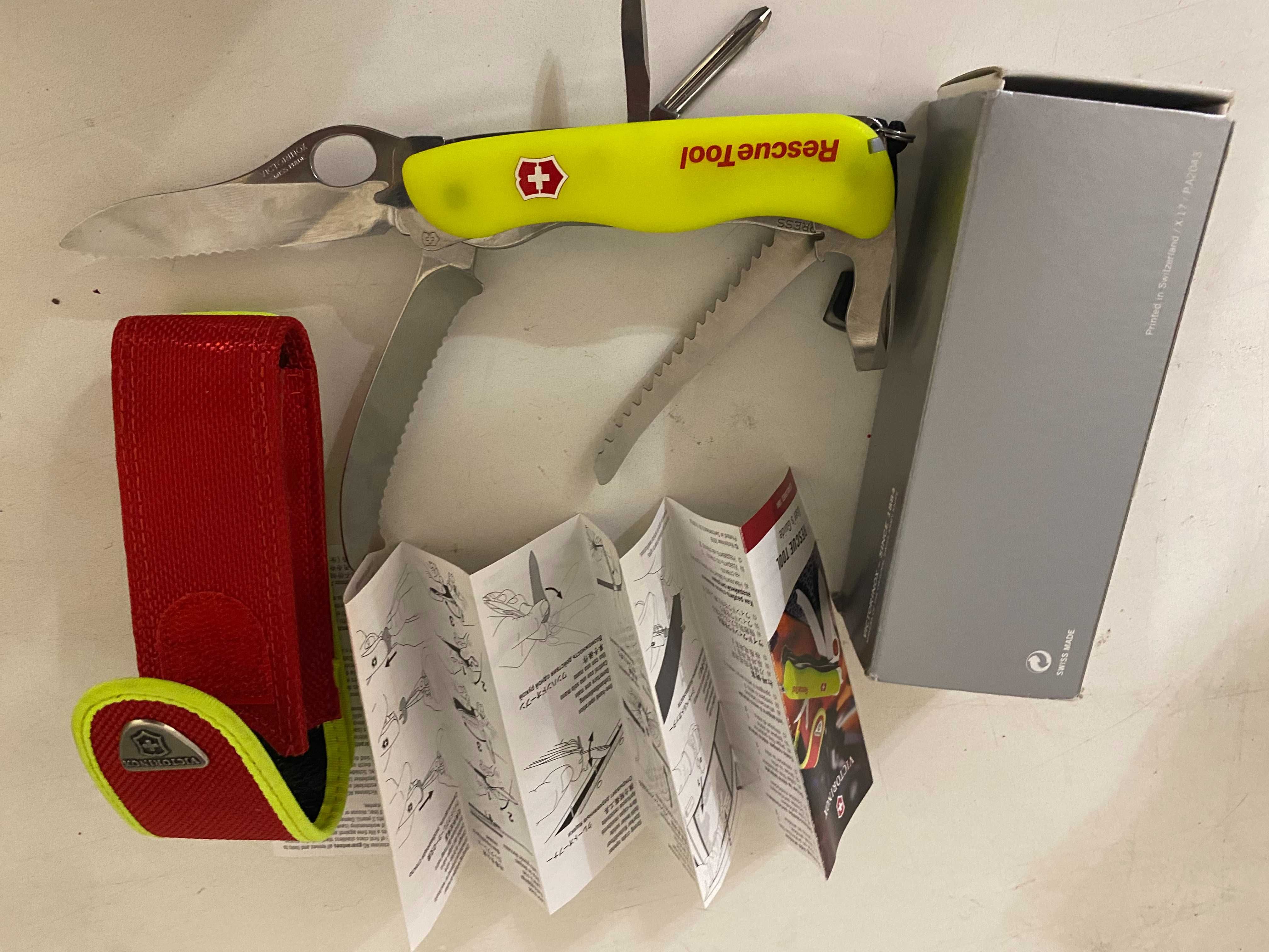 Victorinox
Нож спасателя RescueTool 0.8623.MWN