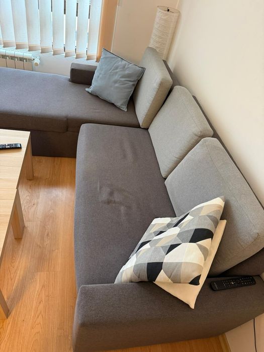 Ъглов диван с лежанка