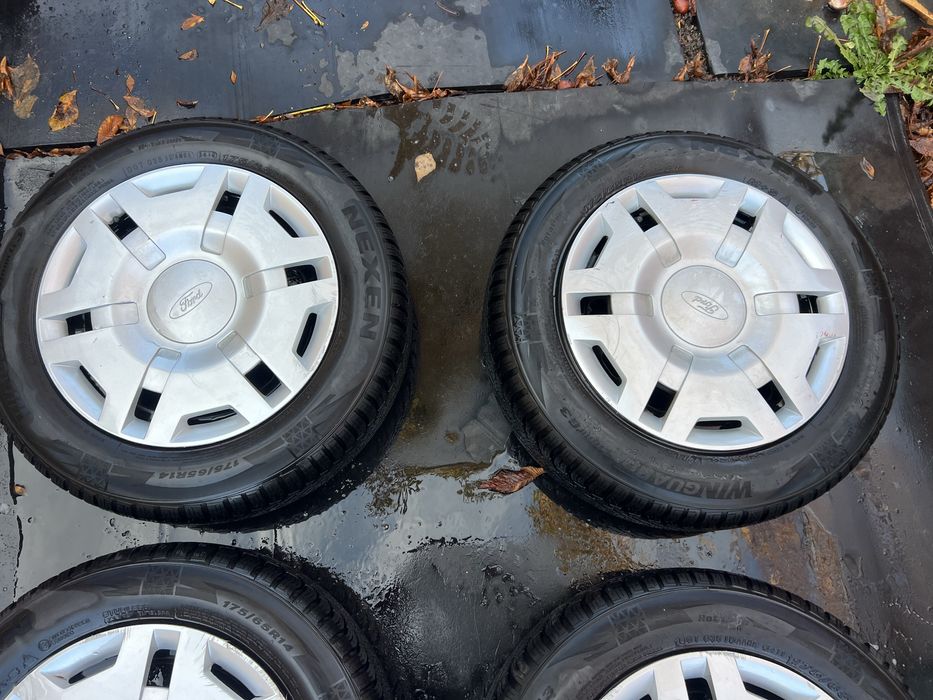 Джанти със зимни гуми от Форд Фиеста