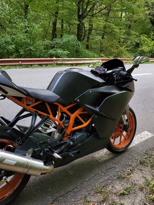 Vând ktm rc 125 15 cp 2016