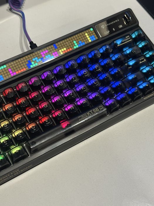 Продам клавиатуру