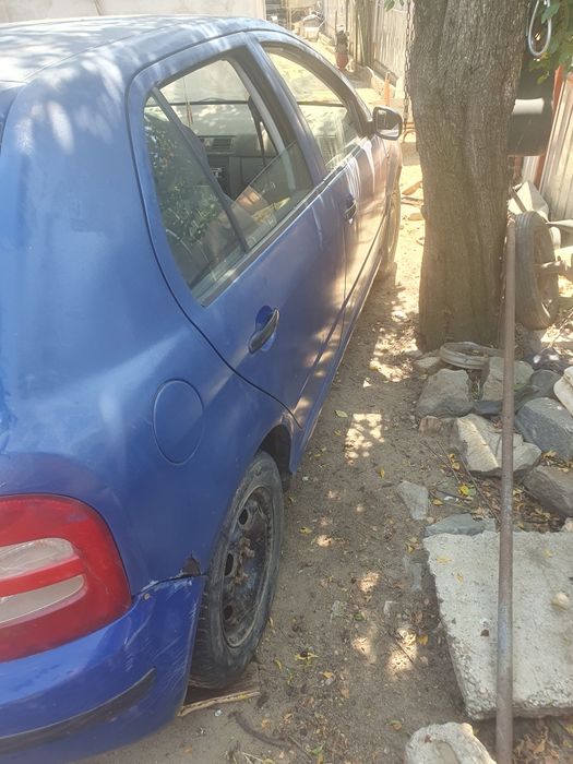 Vând,dezmembrez skoda fabia