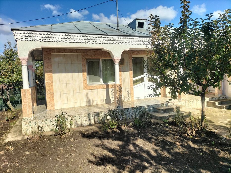 Casa cu teren 1000 mp - Comuna Costache Negri, Galati