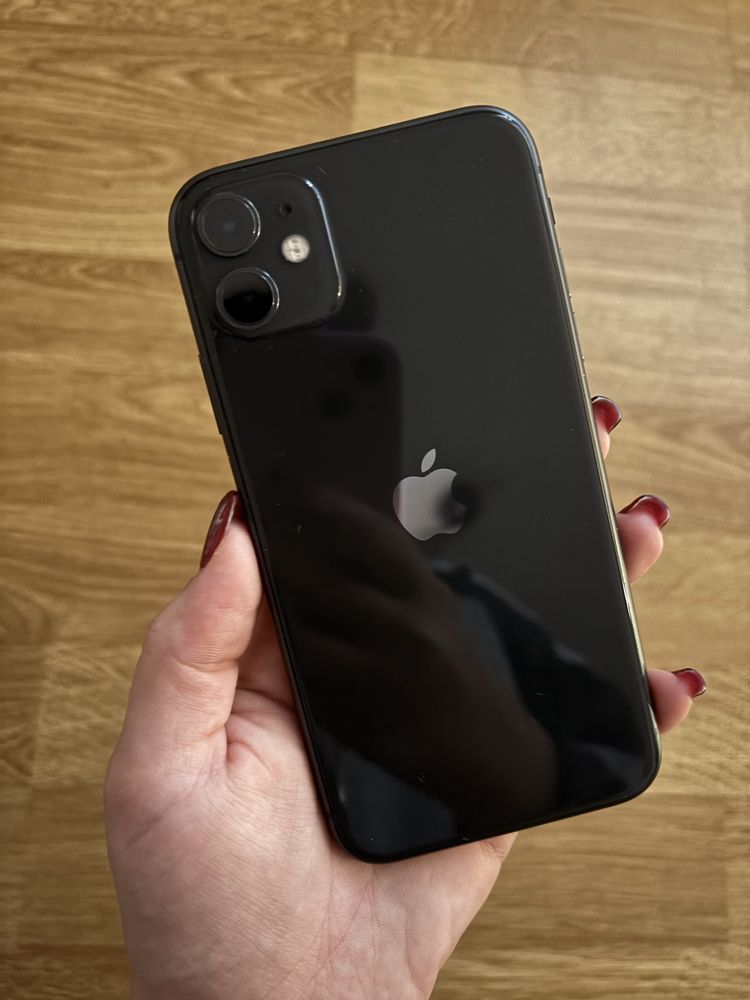 iPhone 11, в добро състояние
