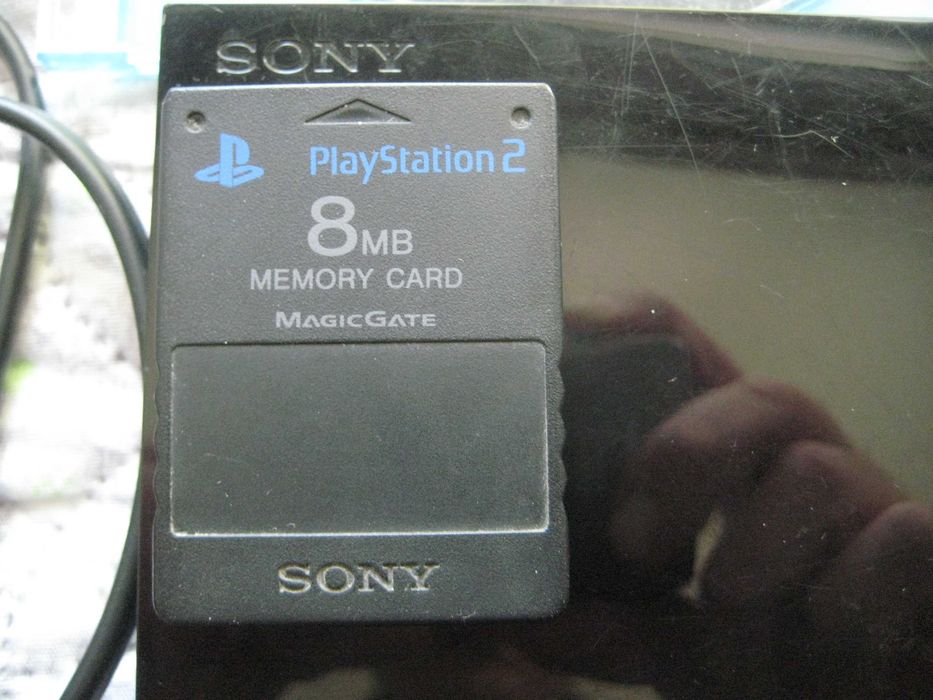 Playstation 2 Slim комплект с две игри
