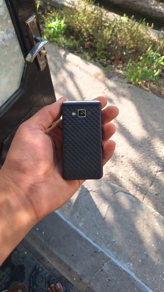 Telefon Texno max 007