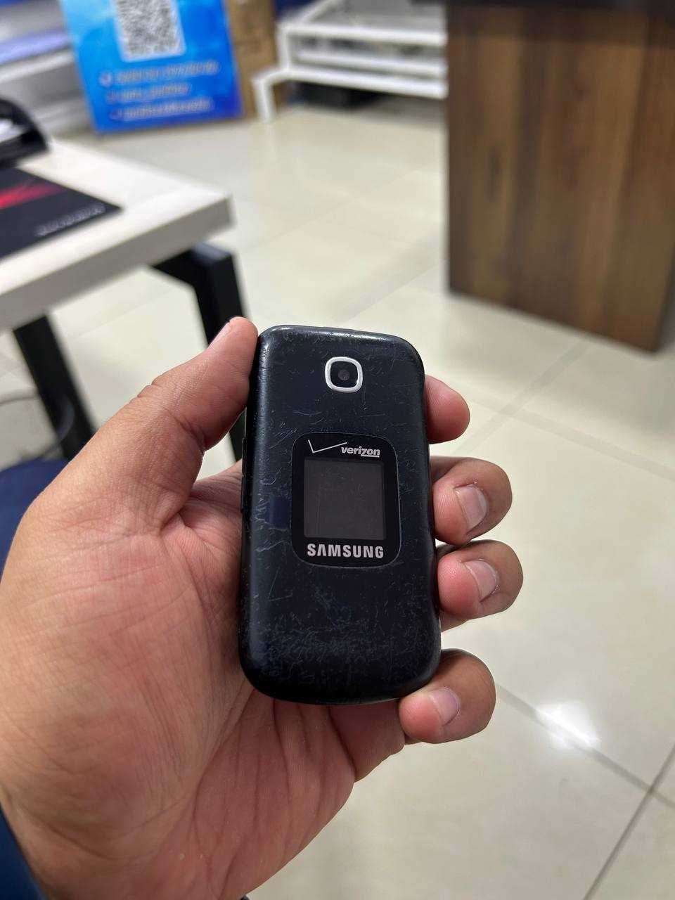 Samsung Gusto 3  сотилади 5353 номери бн.