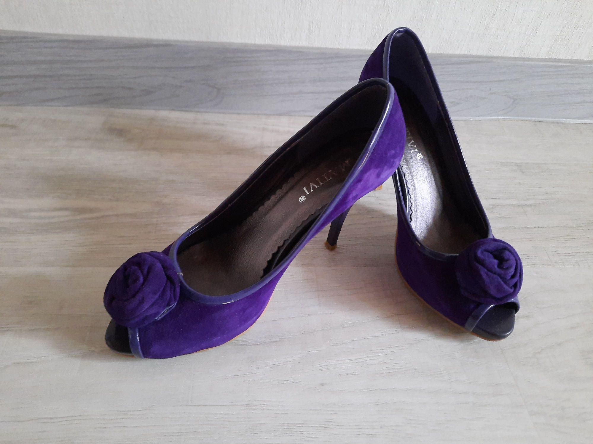Туфли женские замшевые фиолетовые