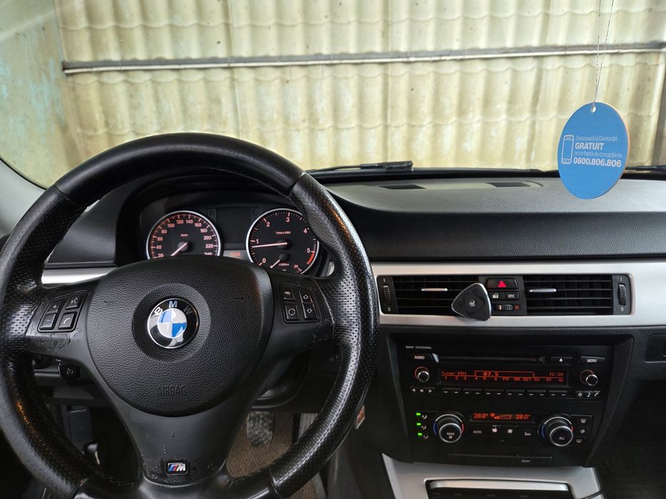 BMW 320/143 cai putere.