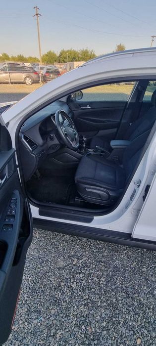 Hyundai Tucson 1.7 Diesel 2016 4x4 Rate sau Cash