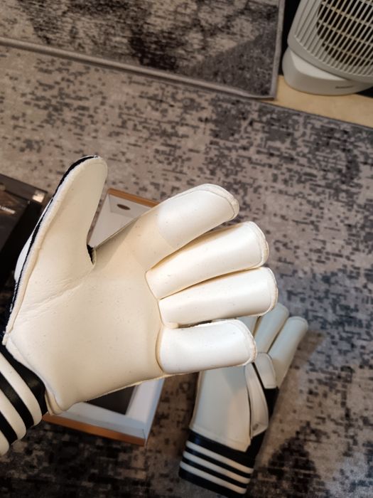 Вратарски ръкавици adidas