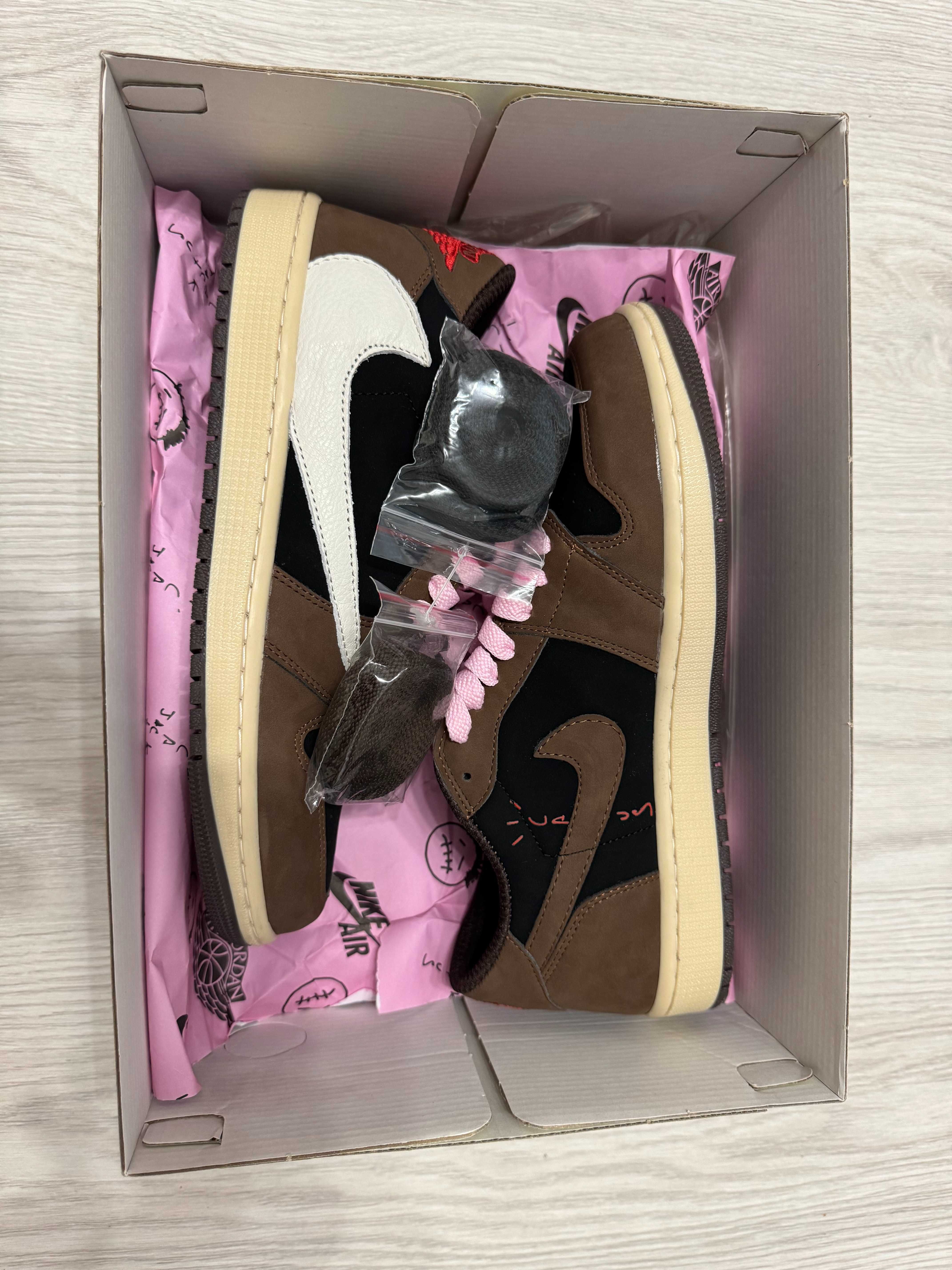 Adidasi Air Jordan 1 x Travis Scott Low sneakers BlackPhantom/Fragment