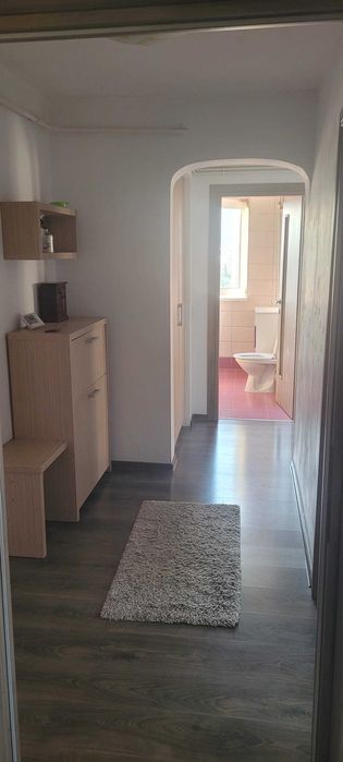 Apartament 3 camere, 2 bai, 1 balcon, 1 camara