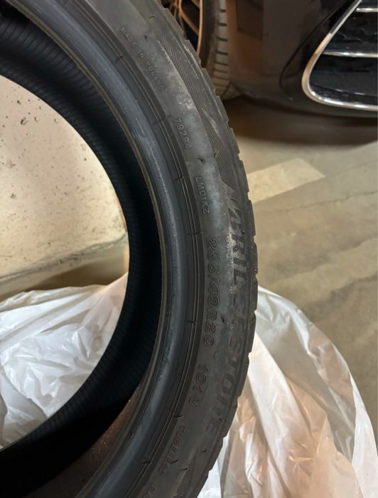 Продавам зимни гуми 255/40/20